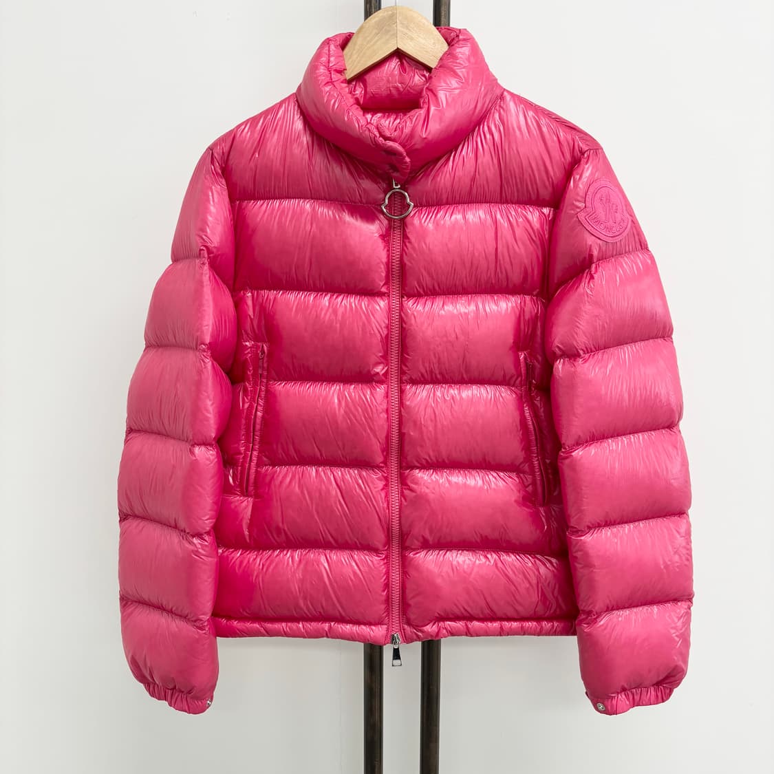 [1]몽클레어 빅로고 패딩점퍼 상품이미지1