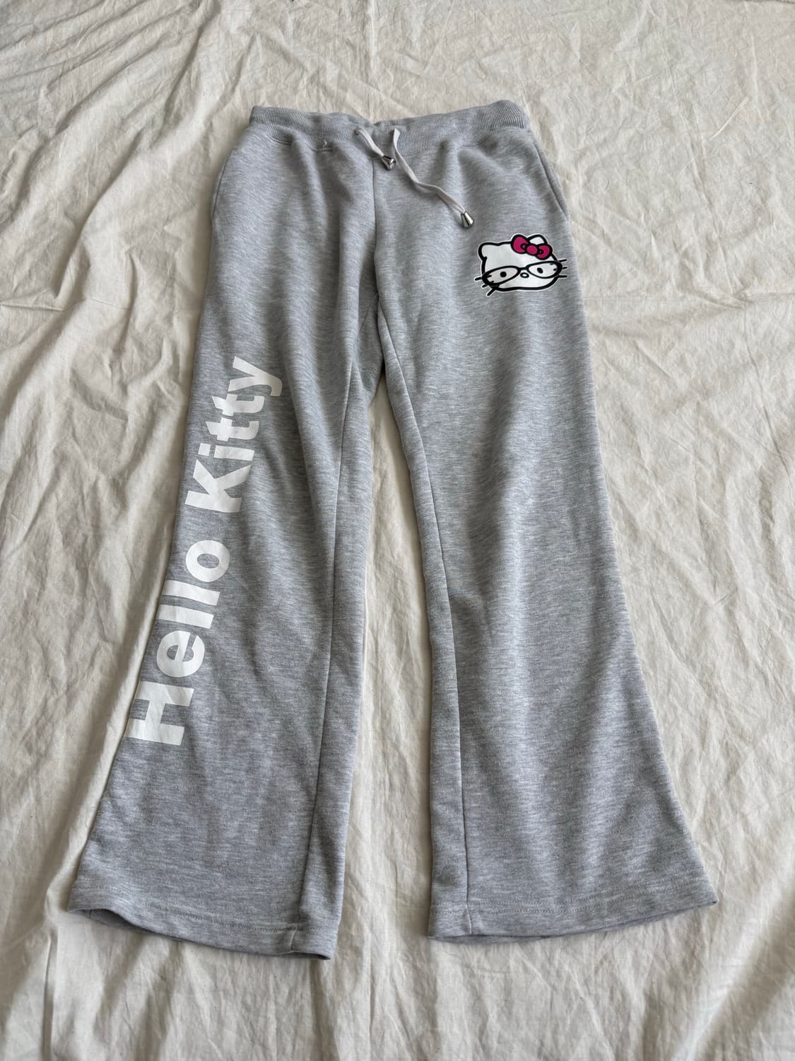 헬로키티 그레이 스웨트팬츠 상품이미지2