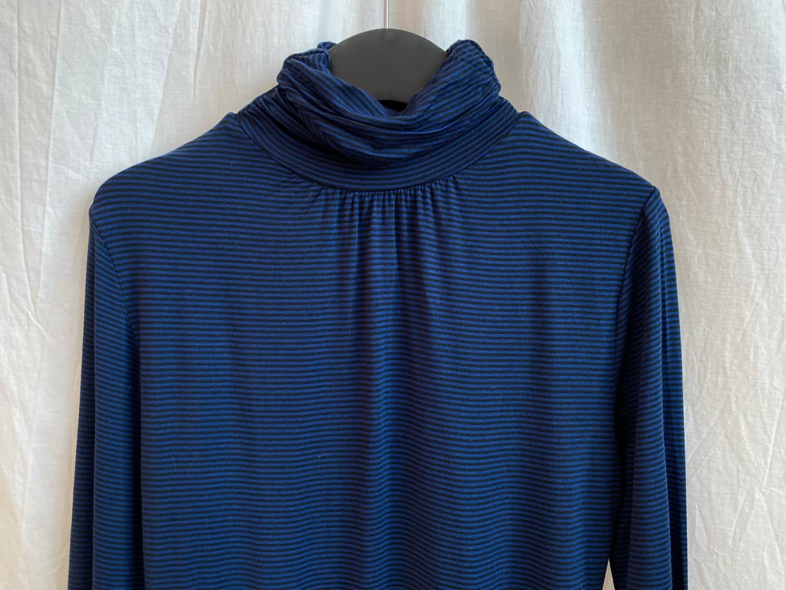 TOPVALU 블루 스트라이프 터틀넥탑(M) 상품이미지4
