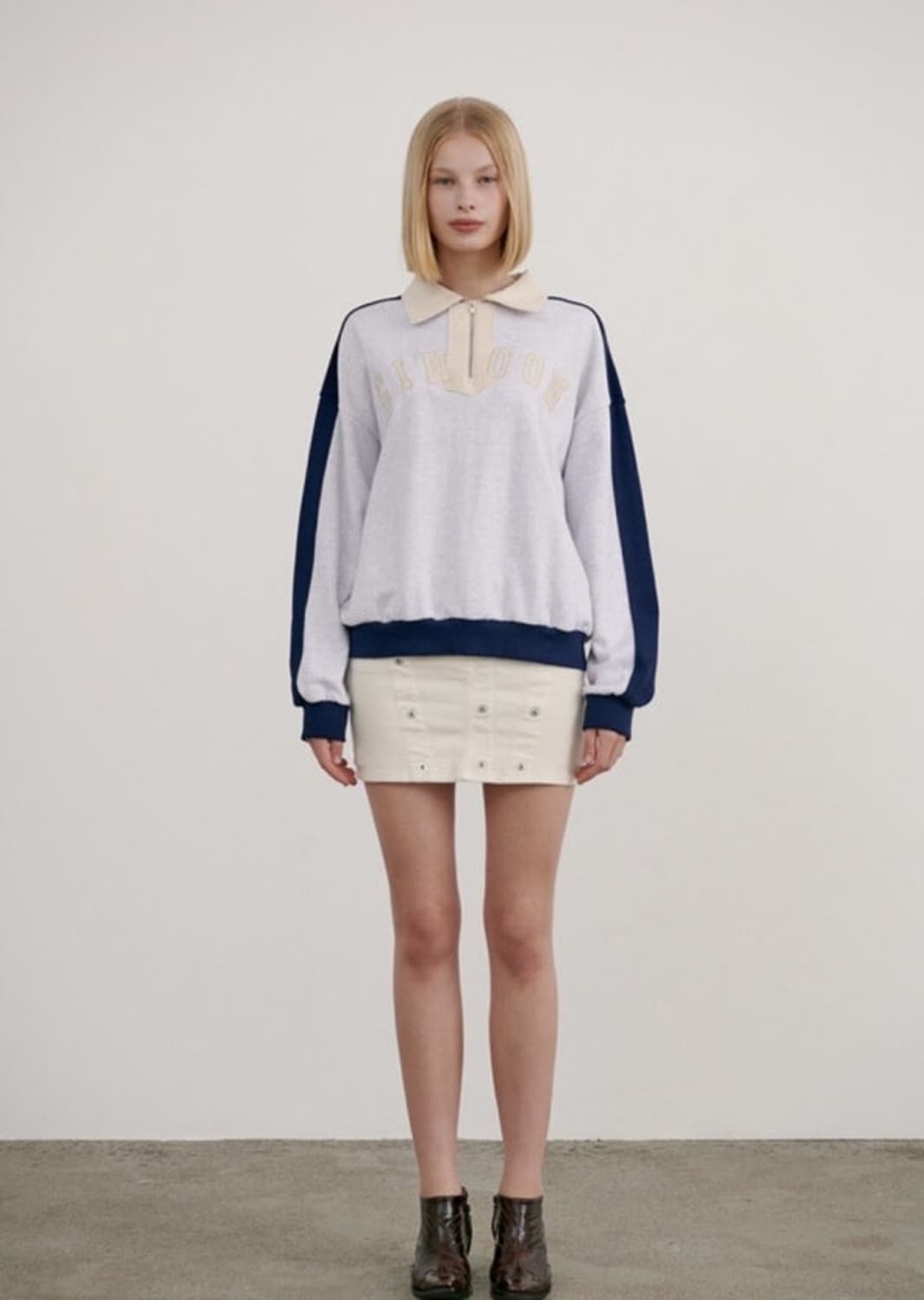 SINOON 하프집업 로고맨투맨 상품이미지1