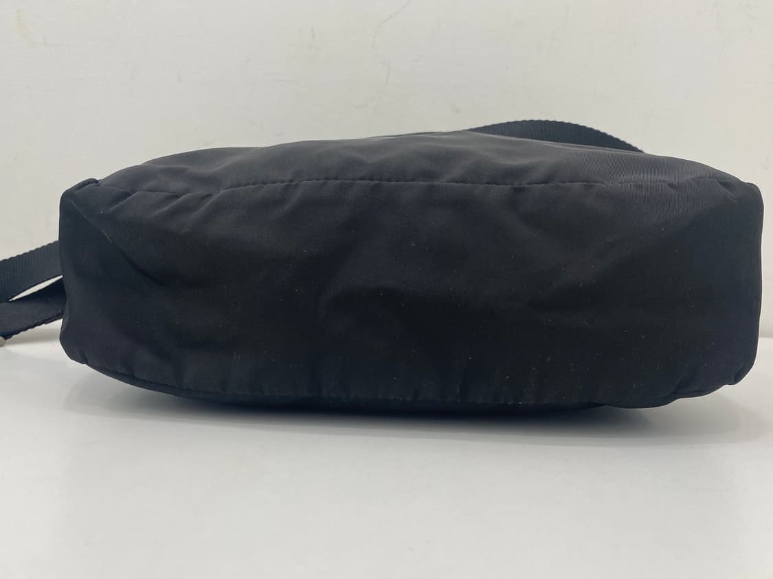 프라다 나일론 포코노 메신저백 크로스백 상품이미지4