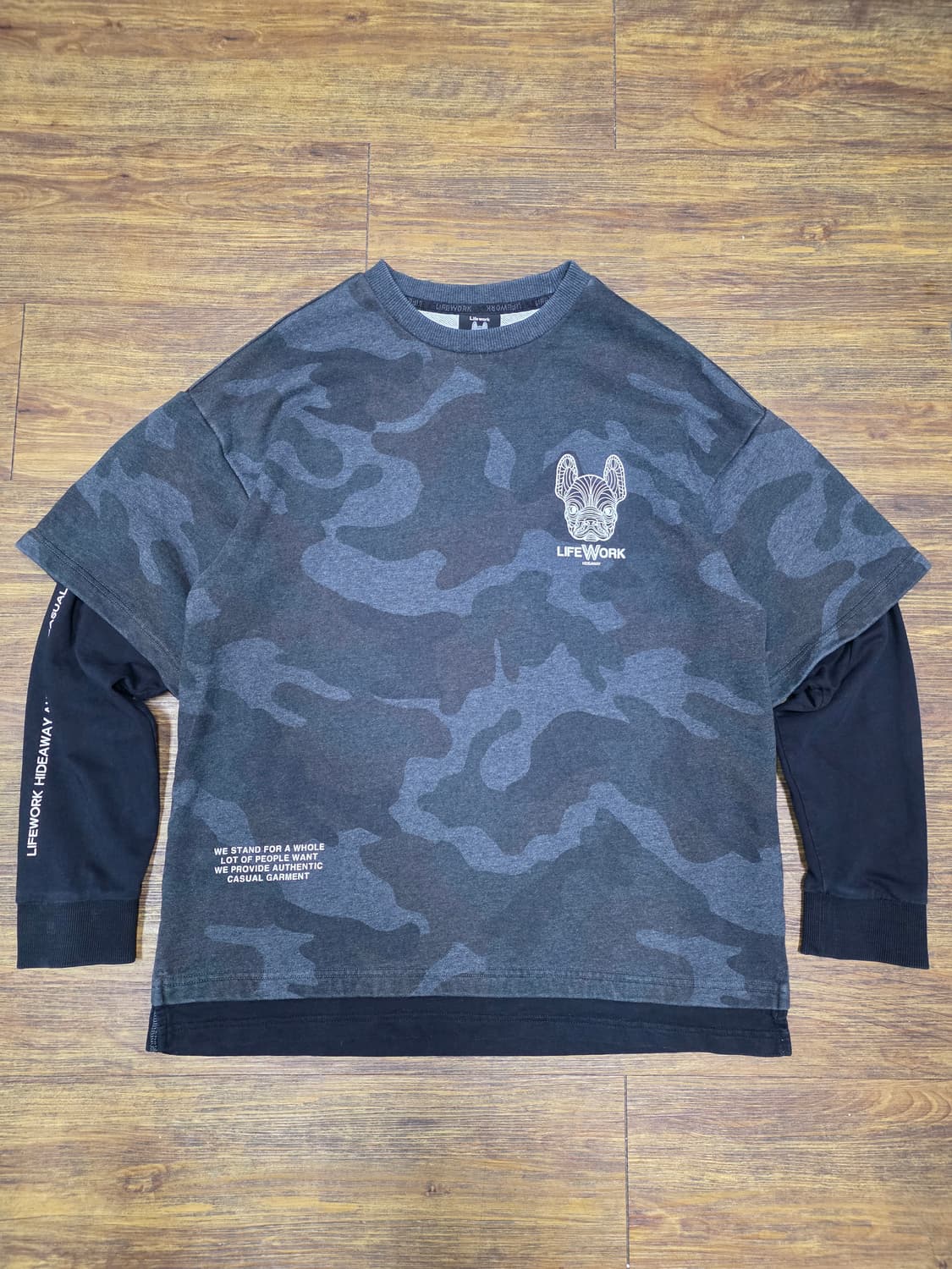 라이프워크 카모 레이어드 맨투맨 상품이미지1