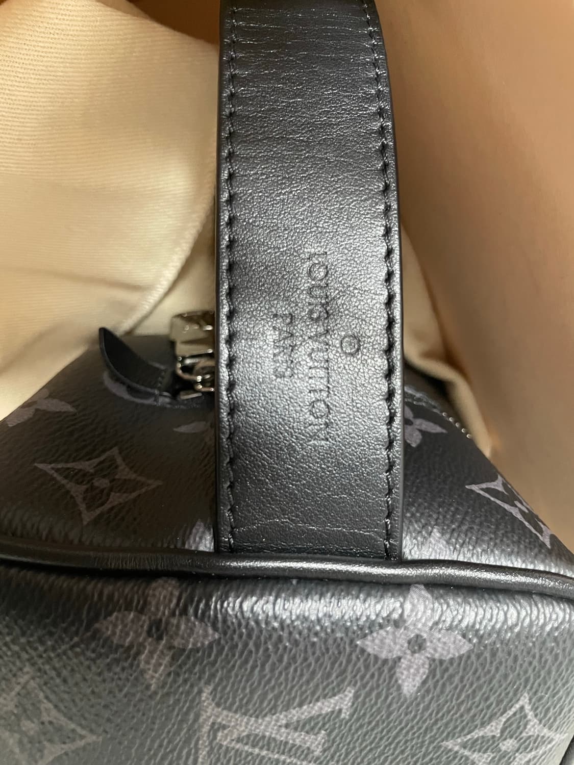 25년) 루이비통 이클립스 돕키트 클러치백 m83113 상품이미지4