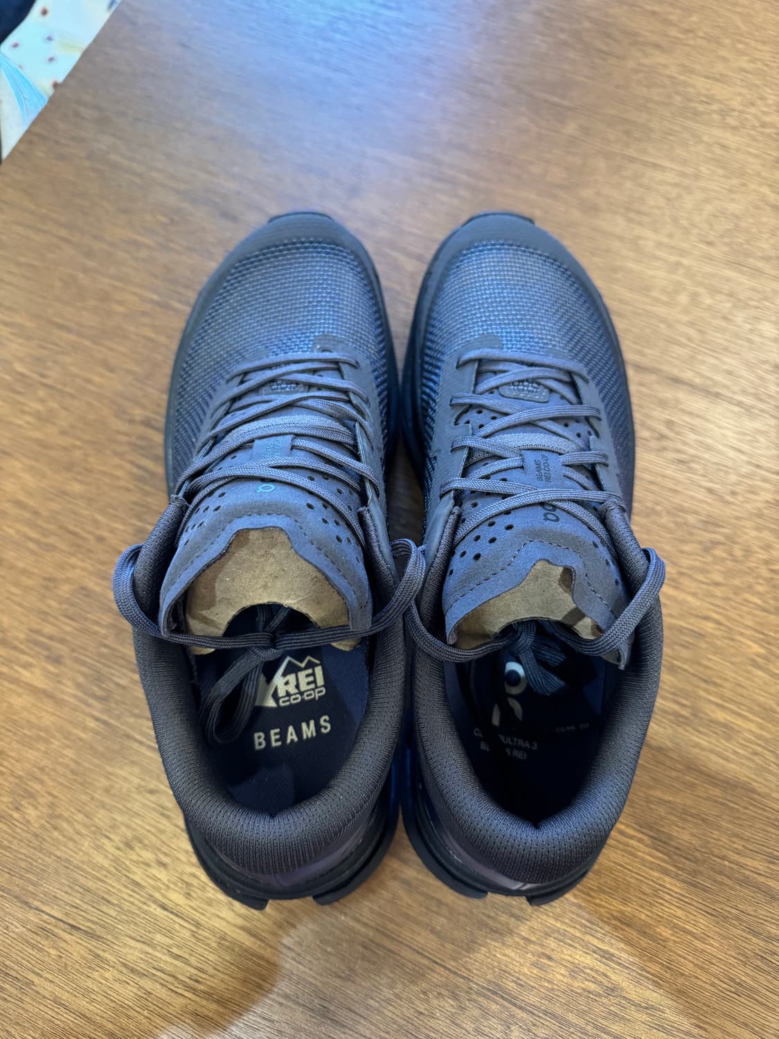 [260mm] 온러닝 x 빔즈 x 레이 클라우드 울트라3 아이언블랙 상품이미지6