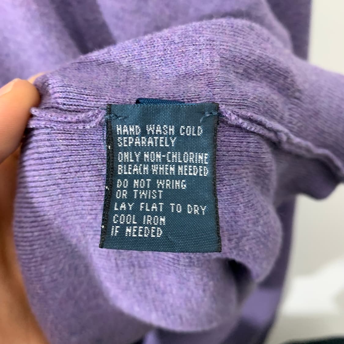 폴로 연보라 브이넥   상품이미지4