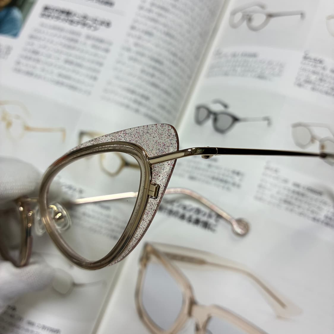 L.A. EYEWORKS 엘에이 아이웍스 캣아이 안경 상품이미지3