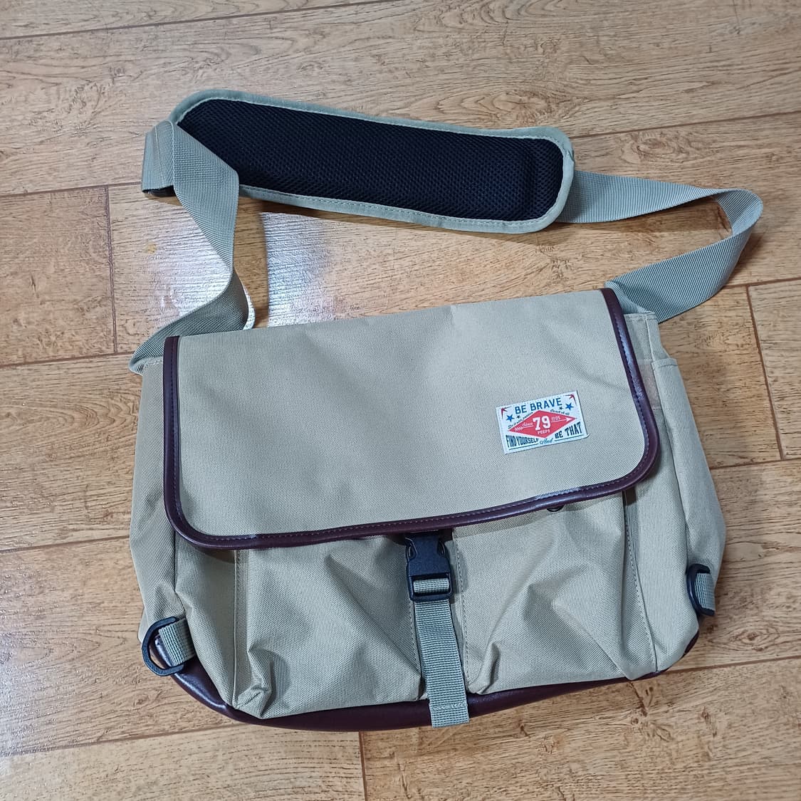 레트로 메신저백 상품이미지2