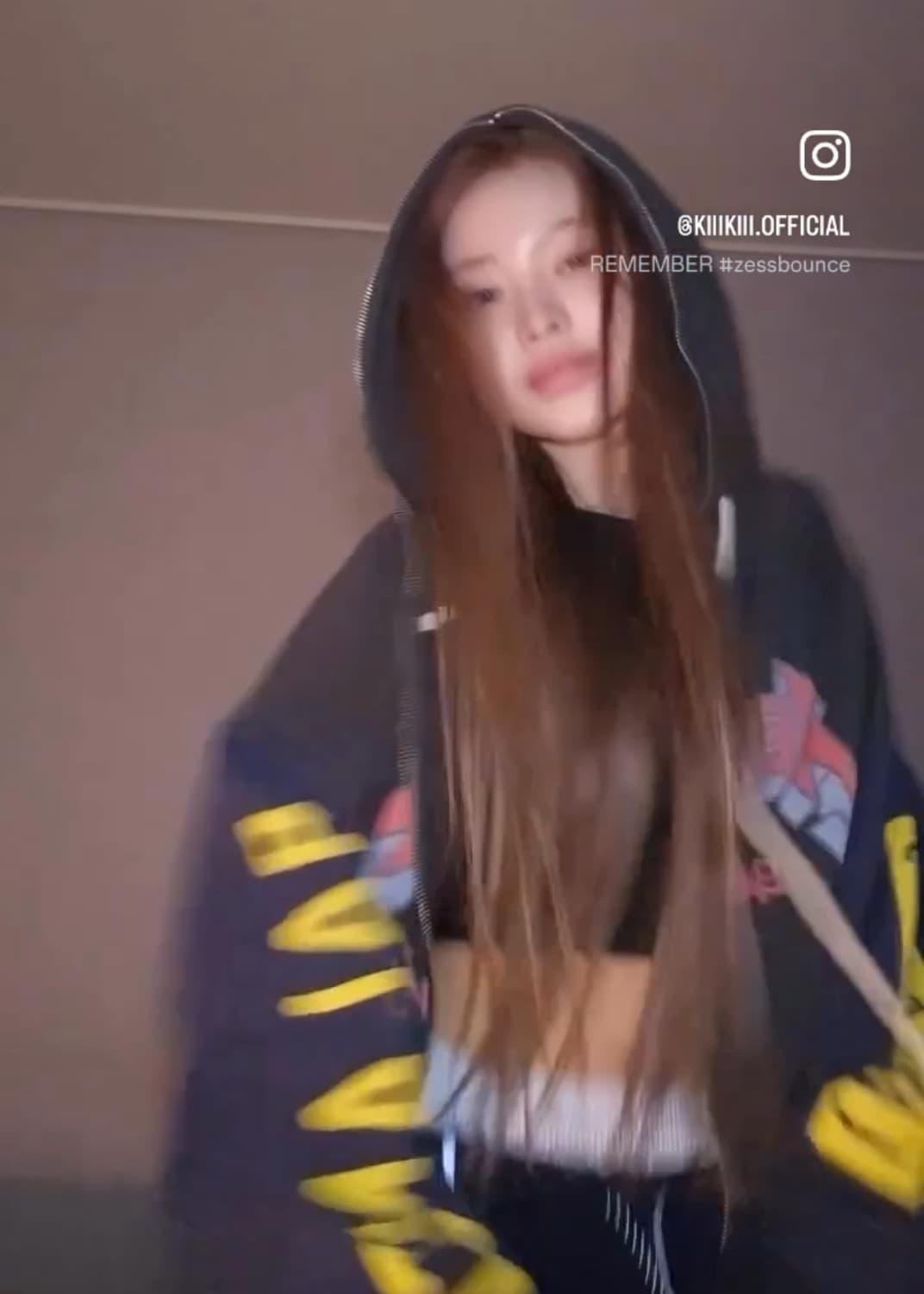 (키키 착용) 에이카 화이트 후드집업 s 상품이미지2