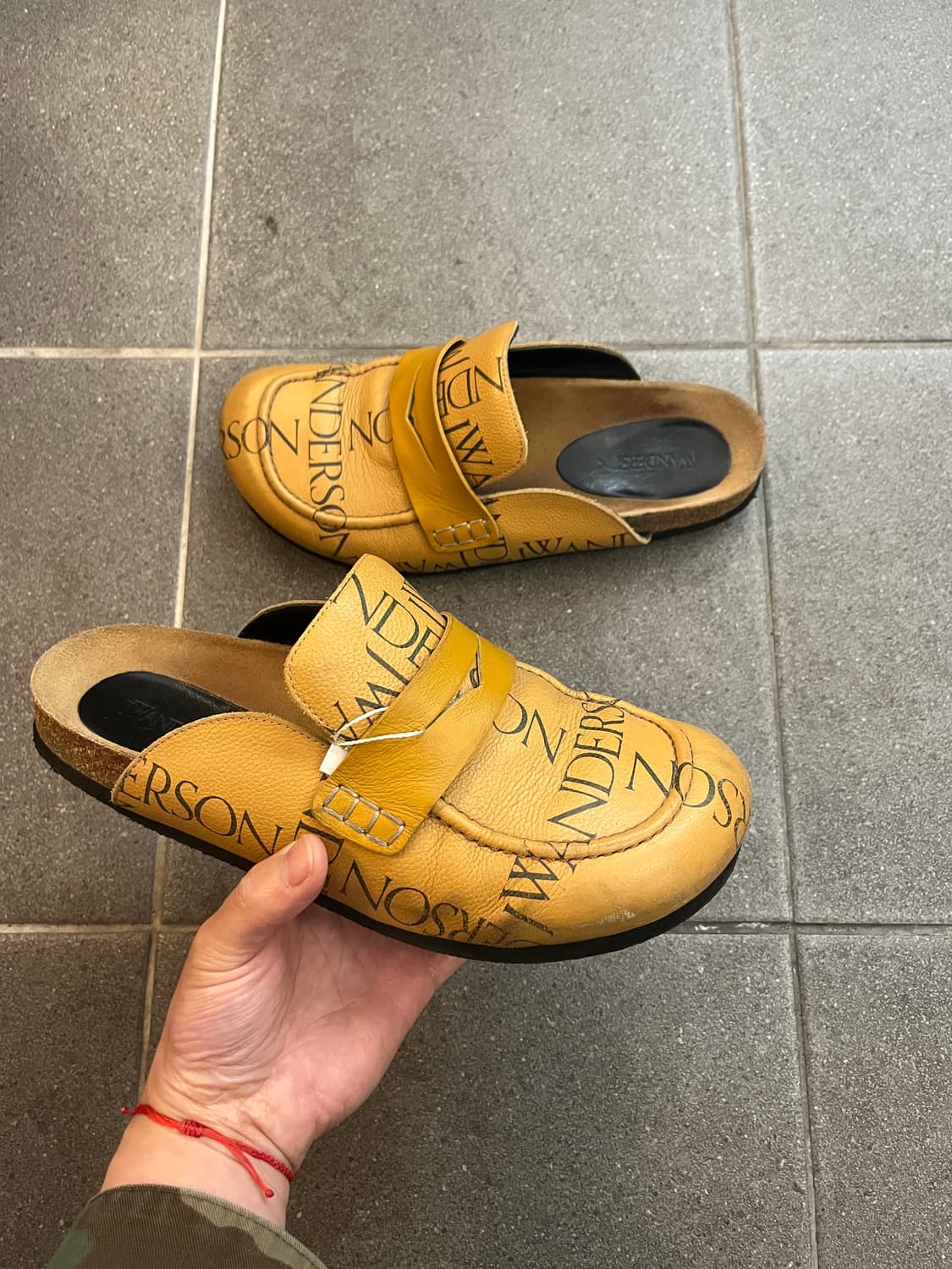 JW anderson 뮬 슬리퍼 상품이미지1