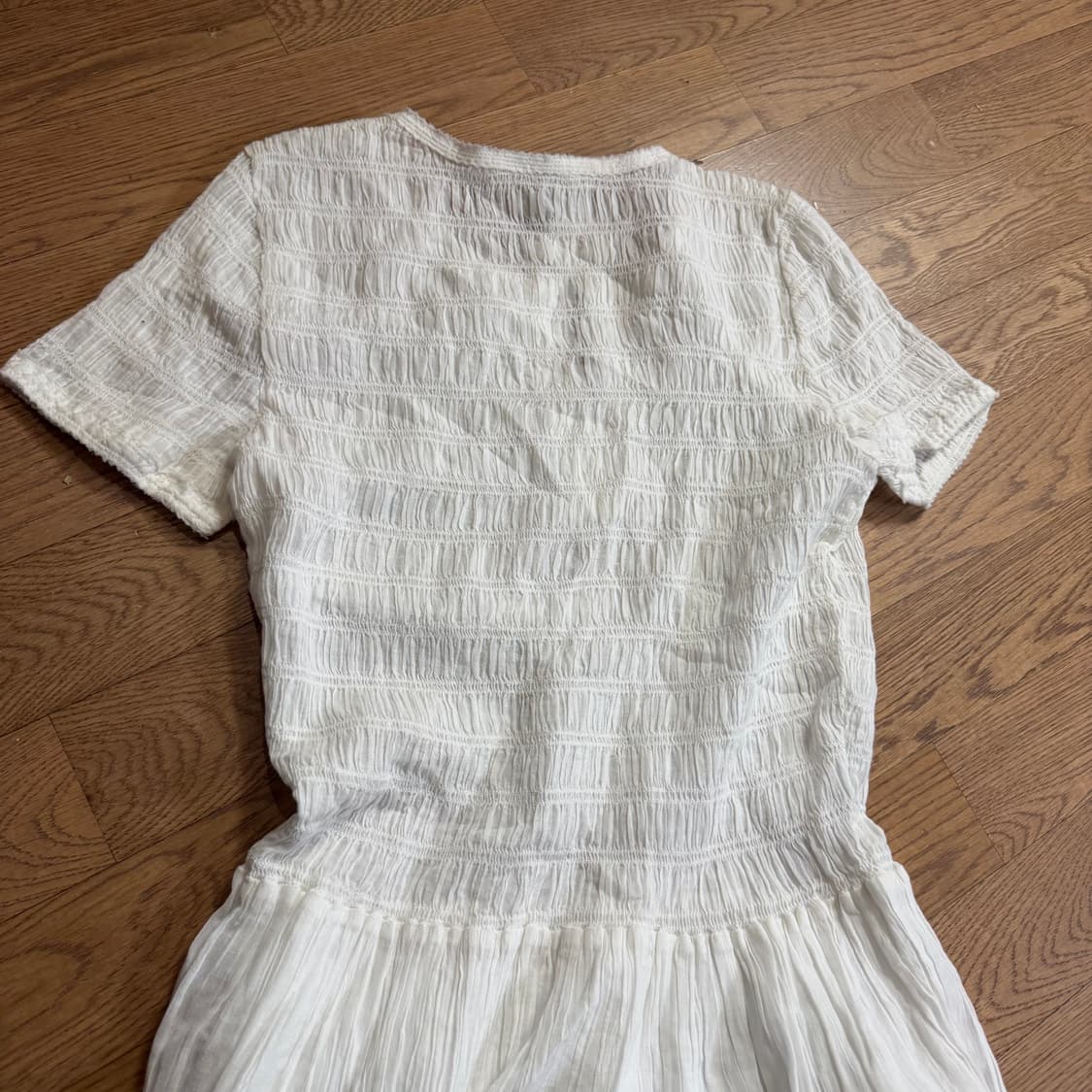 클럽 모나코 플리츠 화이트 원피스  상품이미지2