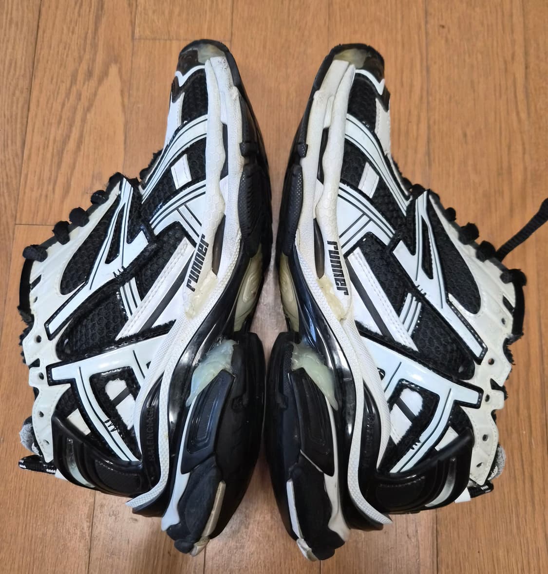 (정품) 발렌시아가 뉴러너 스니커즈 39 (명품 남자 신발 운동화) 상품이미지4