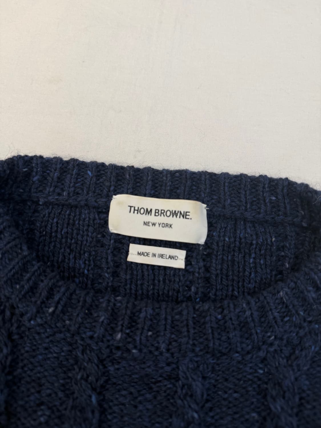 톰브라운 사선완장 아란 케이블 니트 네이비 상품이미지5
