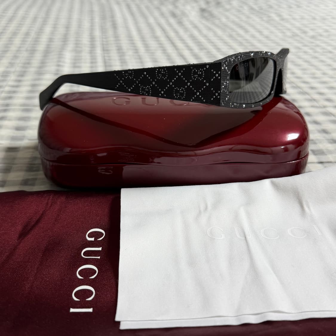 (OS) Gucci 구찌 사각 프레임 크리스탈 선글라스 블랙 상품이미지4