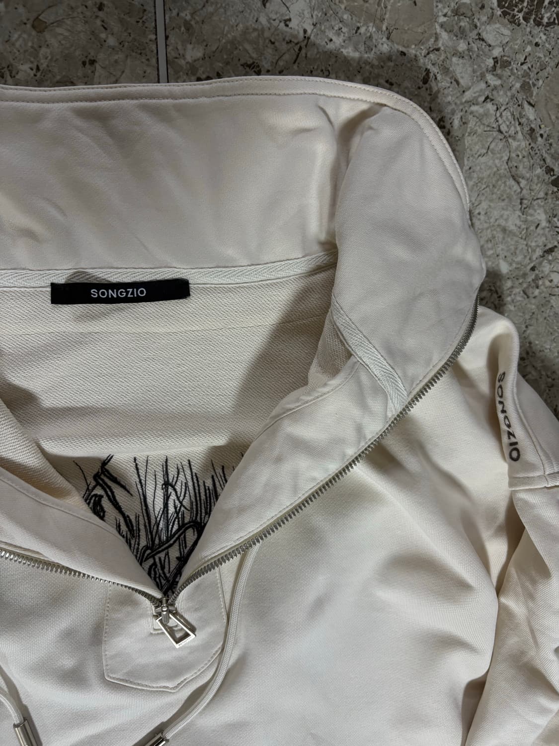 송지오 나르시스 하이넥 맨투맨 50 상품이미지3