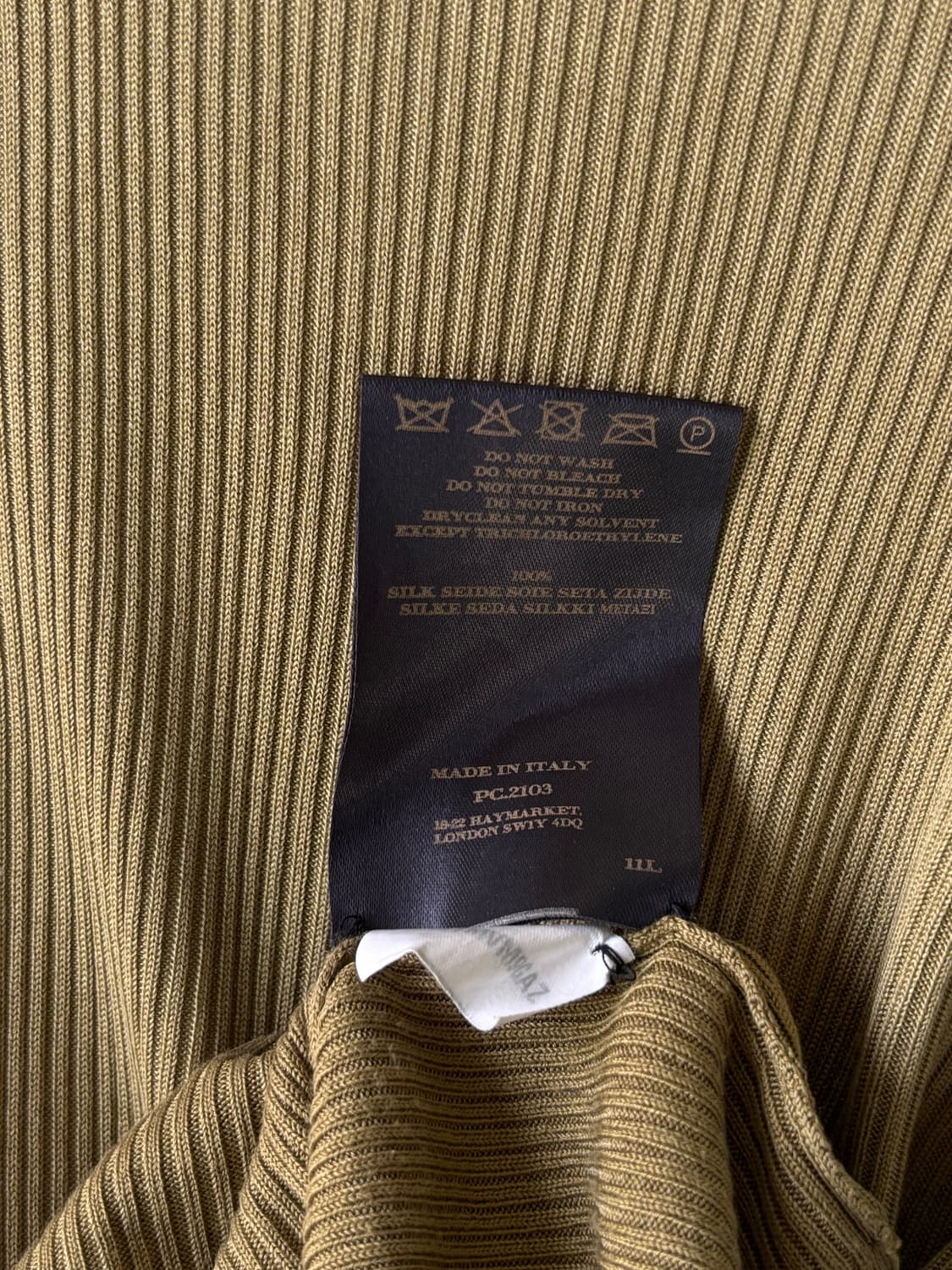 버버리 그라데이션 브이넥 니트 상품이미지10