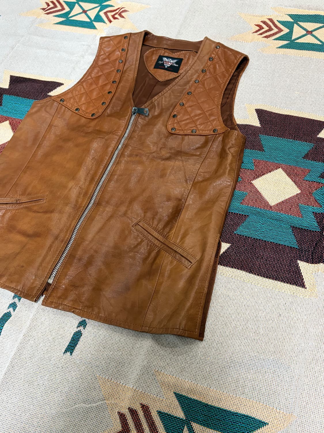 코미네 웨스턴 스터드 레더 베스트 / western stud vest 상품이미지5