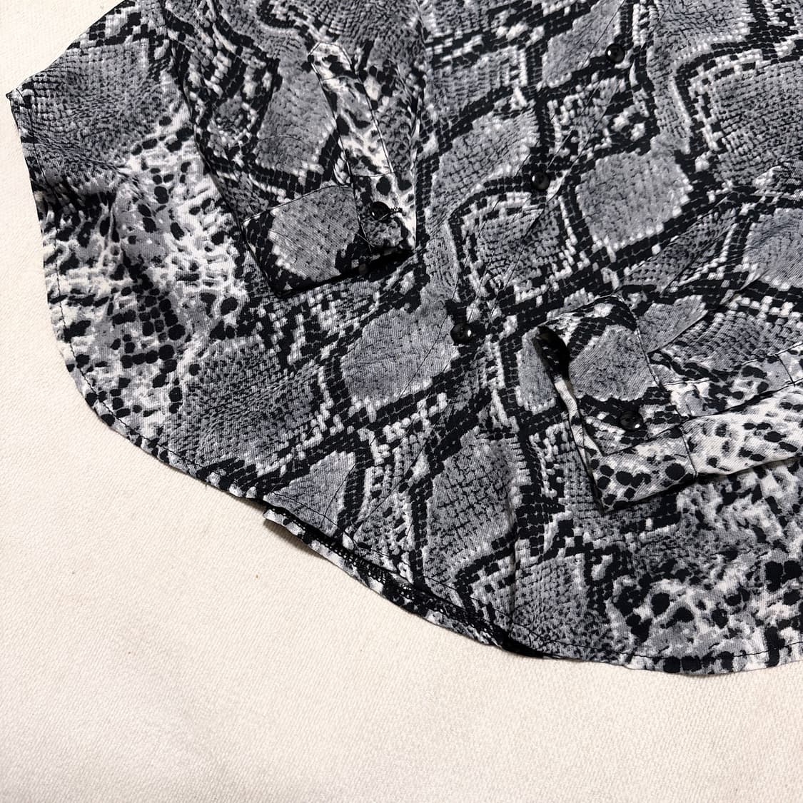 파이톤 뱀피 셔츠 XL 상품이미지3