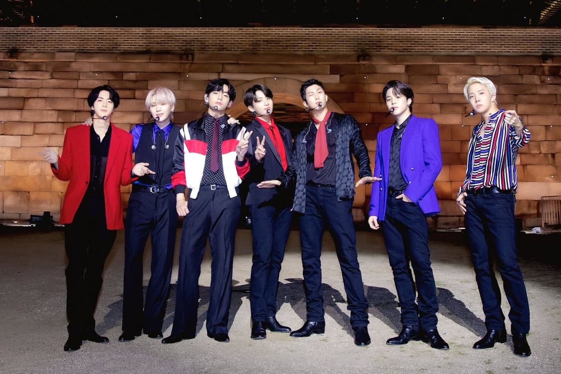 [BTS 지민님 착용] 생로랑 22SS 실크 체커 셔츠 상품이미지1