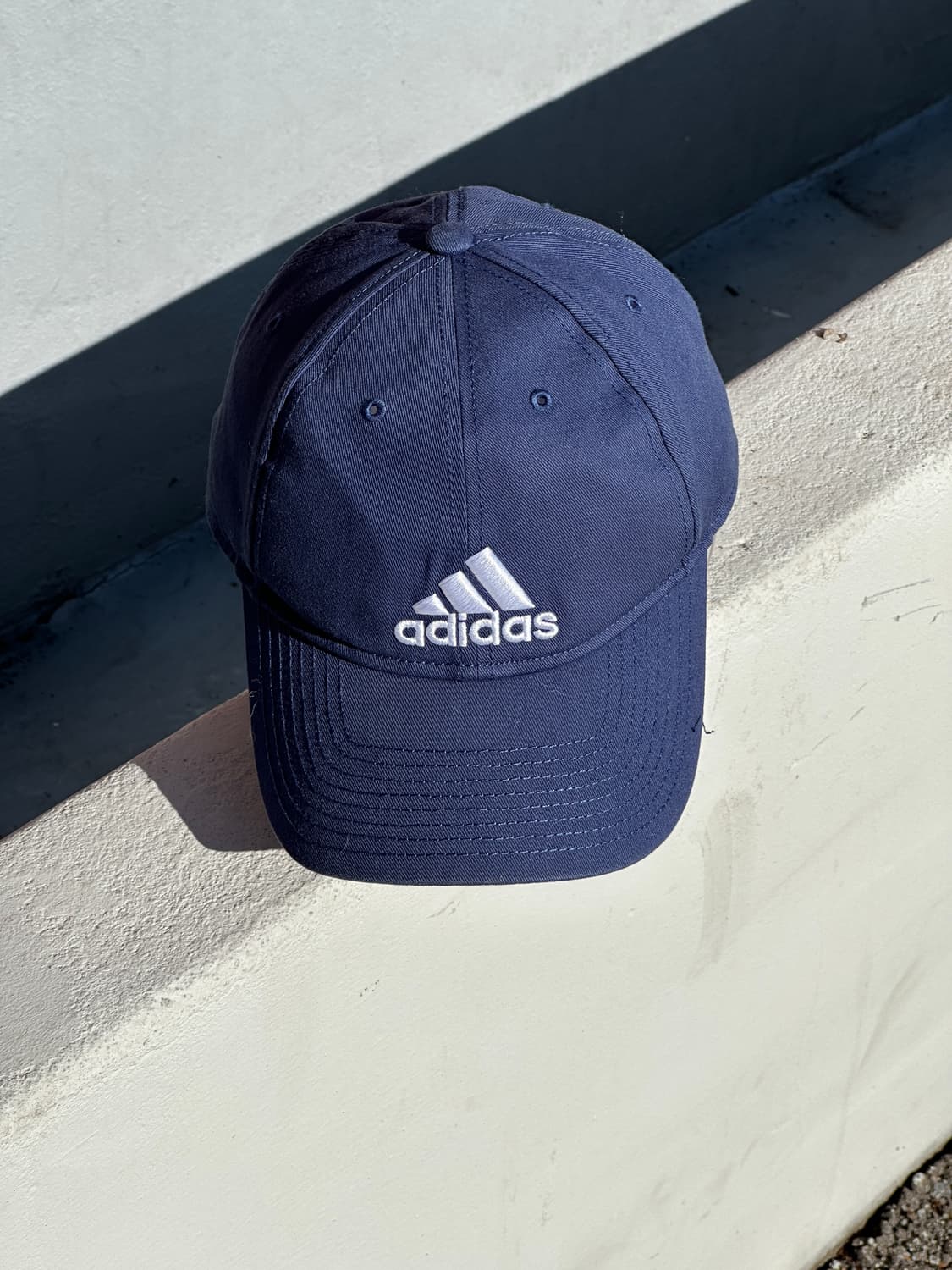 [F] 아디다스 로고 네이비 볼캡 모자 상품이미지1