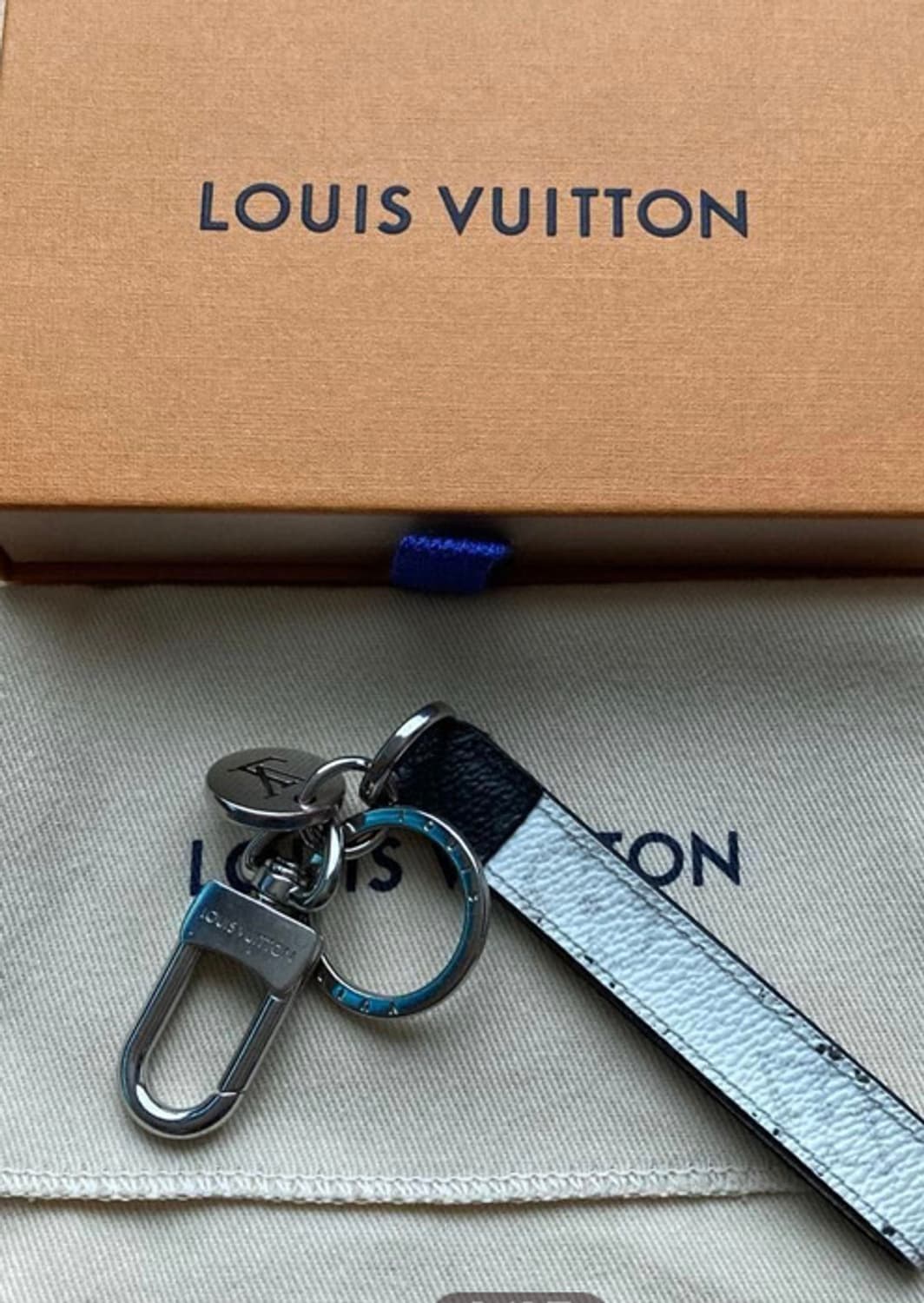 [정품] 루이비통 이클립스 레더 화이트 키링 풀구성품  상품이미지1