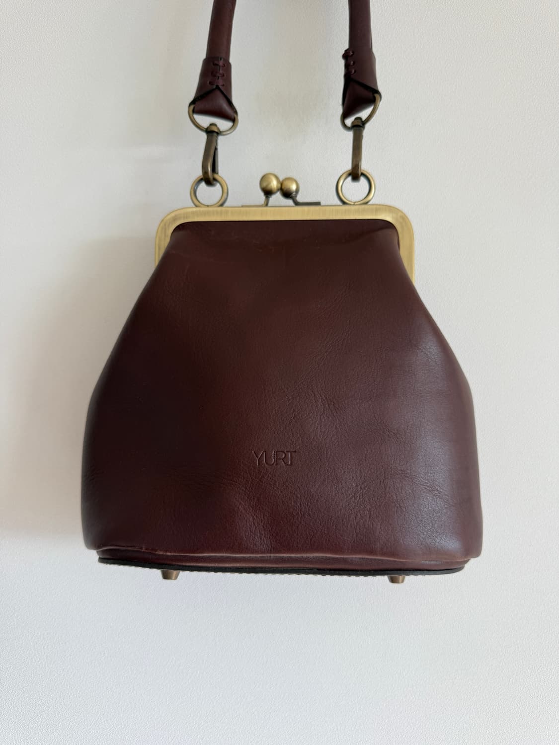 유르트(YURT) 레더 프레임백(크로스스트랩 포함) 상품이미지3