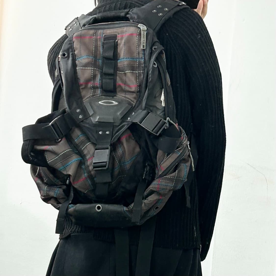 오클리 체크 아이콘 백팩 상품이미지3