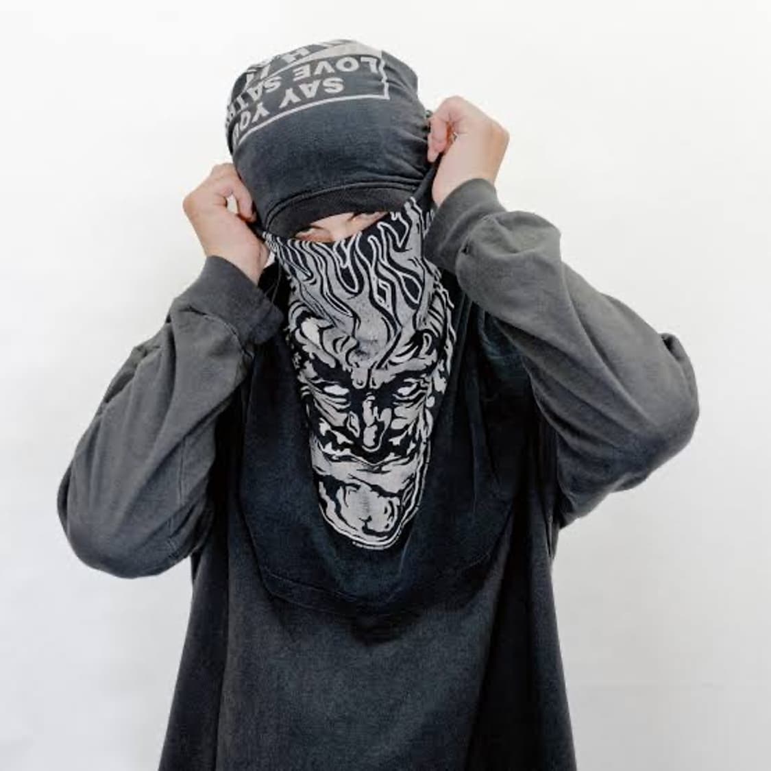 빈티지 화이트좀비 SAY YOU LOVE SATAN 롱슬리브 L 상품이미지1