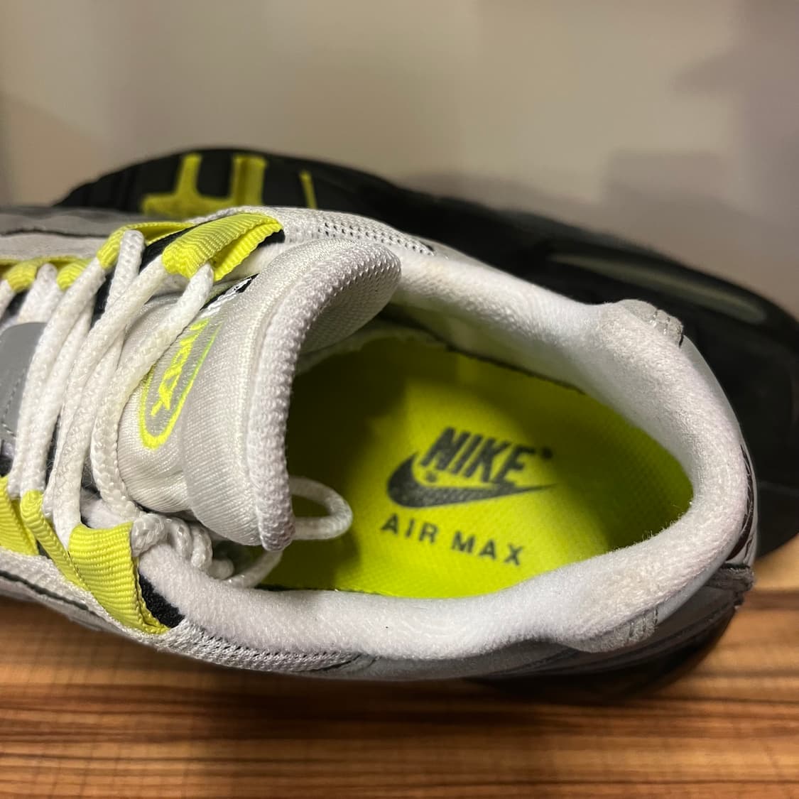 나이키 에어맥스95 네온 상품이미지7