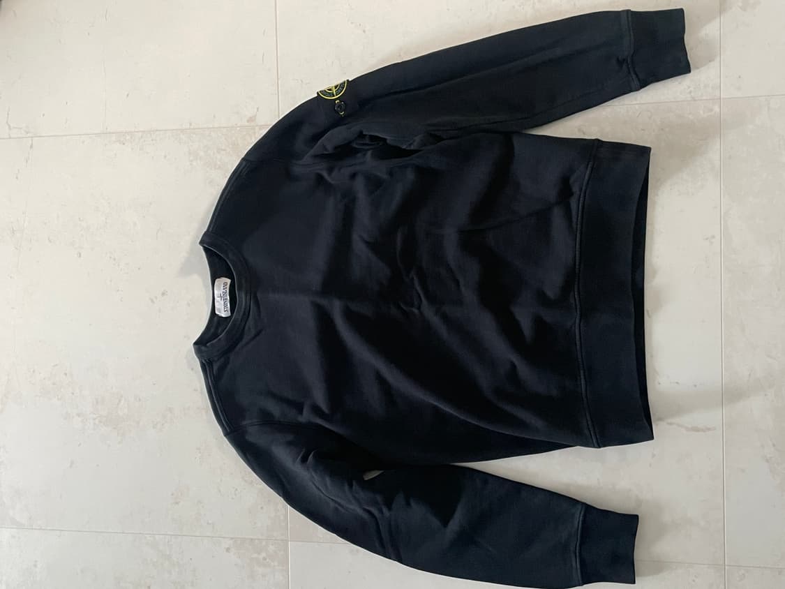 스톤아일랜드 맨투맨 검은색s 상품이미지1