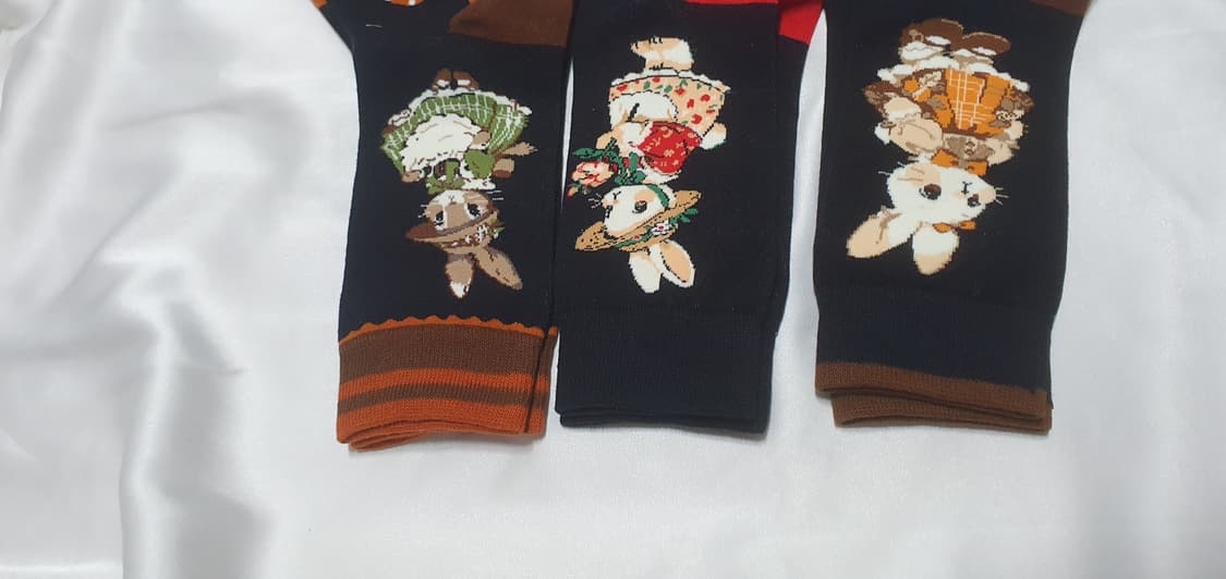 브라운 블랙 레드 동물패턴 토끼 버섯 딸기 양말 상품이미지6