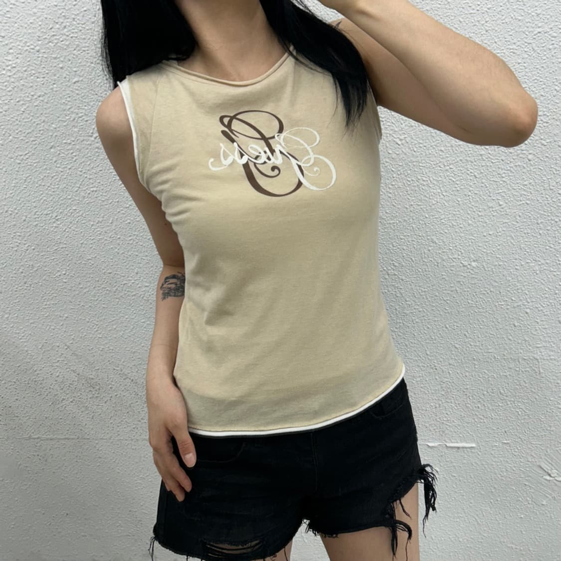 게스 빈티지 레이어드 나시 90 상품이미지1
