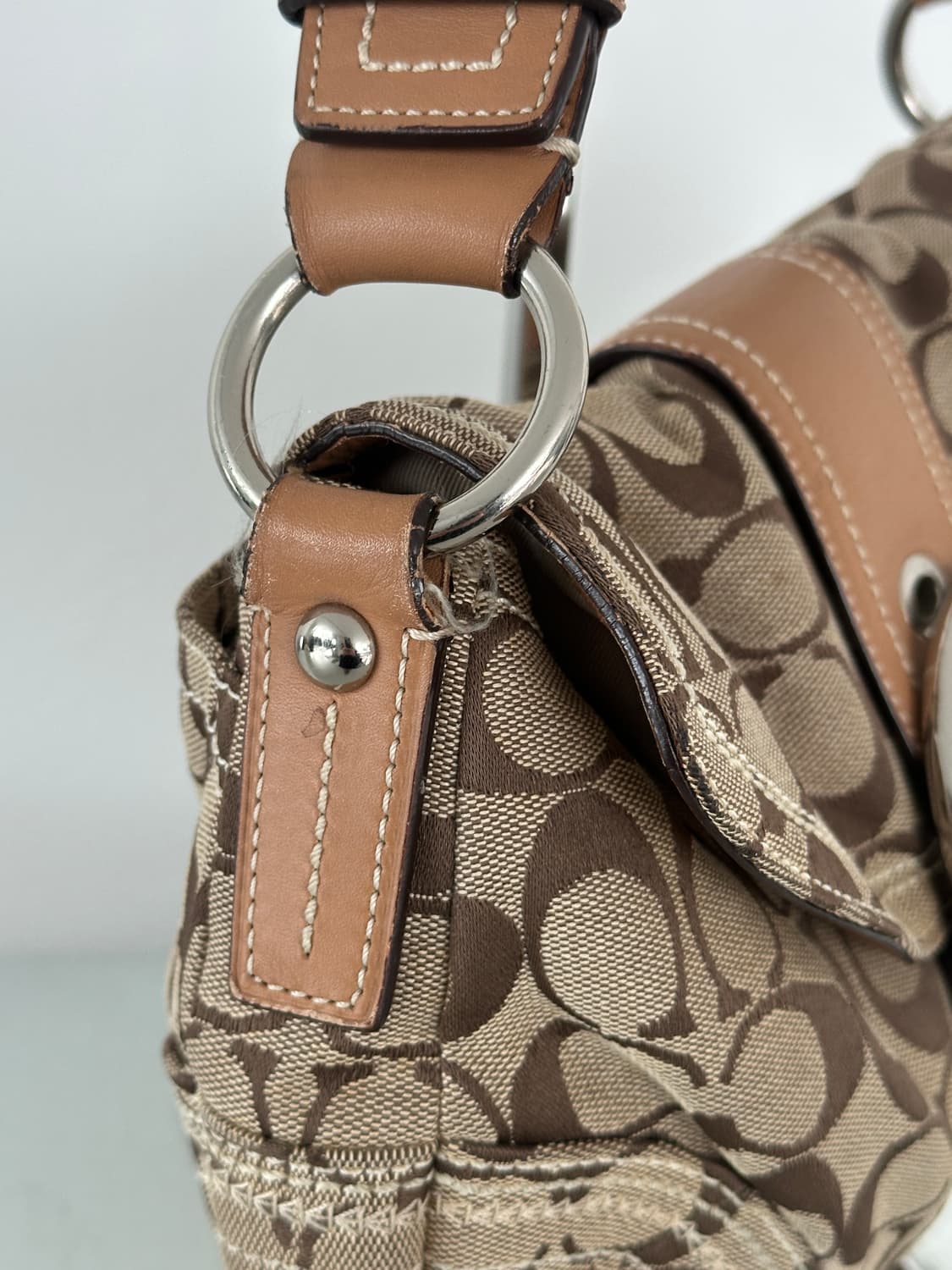 코치 자카드 버클 호보백 상품이미지7