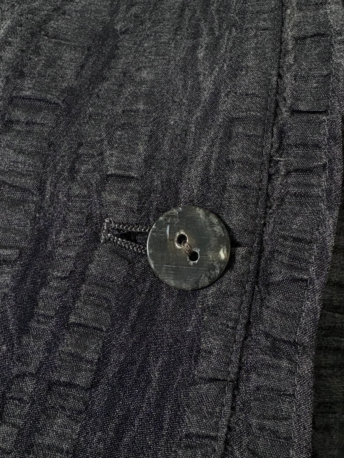 ✨ Vintage Charcoal Crinkle Blouse 상품이미지6