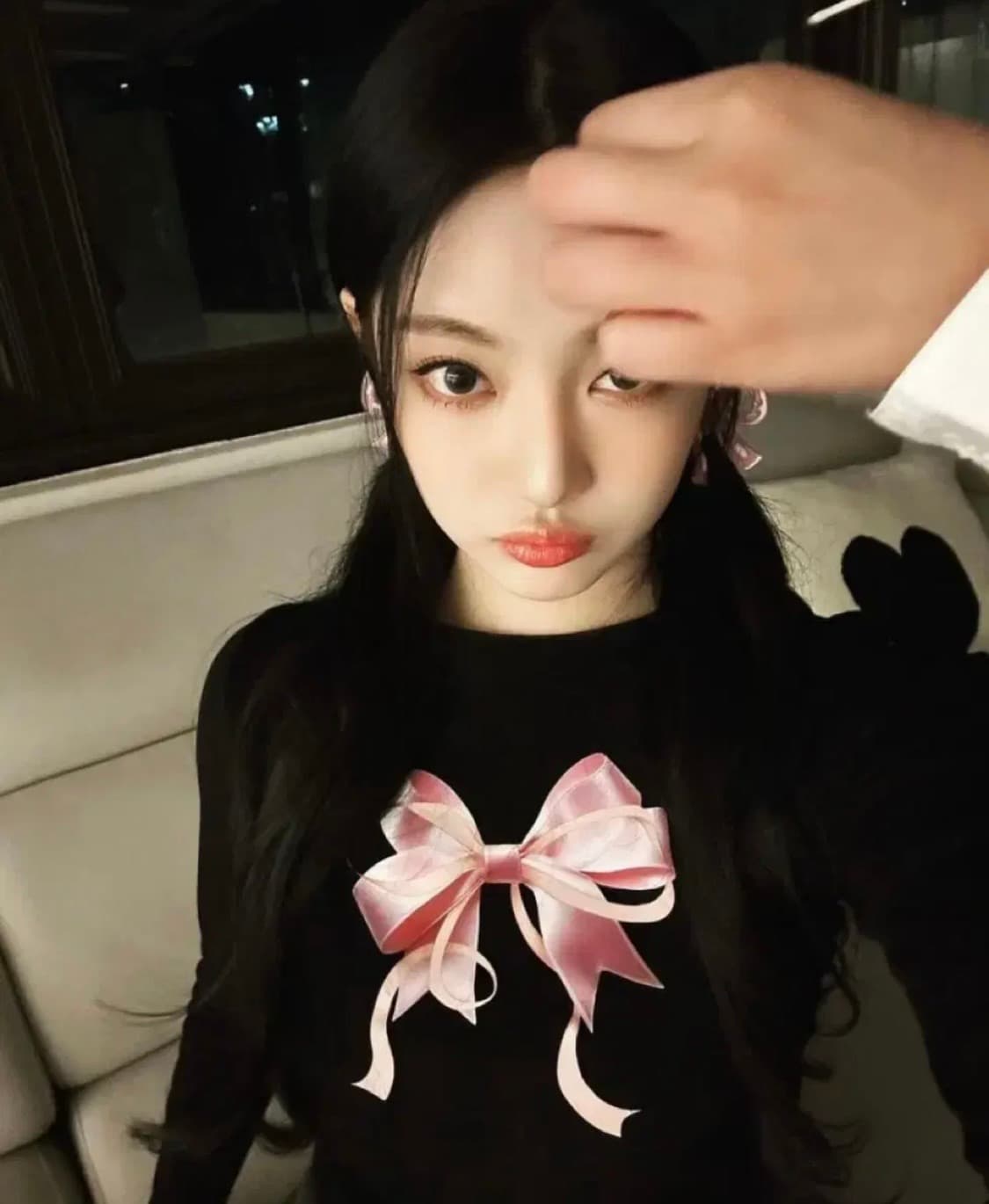 론론 DOUBLE RIBBON SLIM CROP LONG SLEEVE 상품이미지5