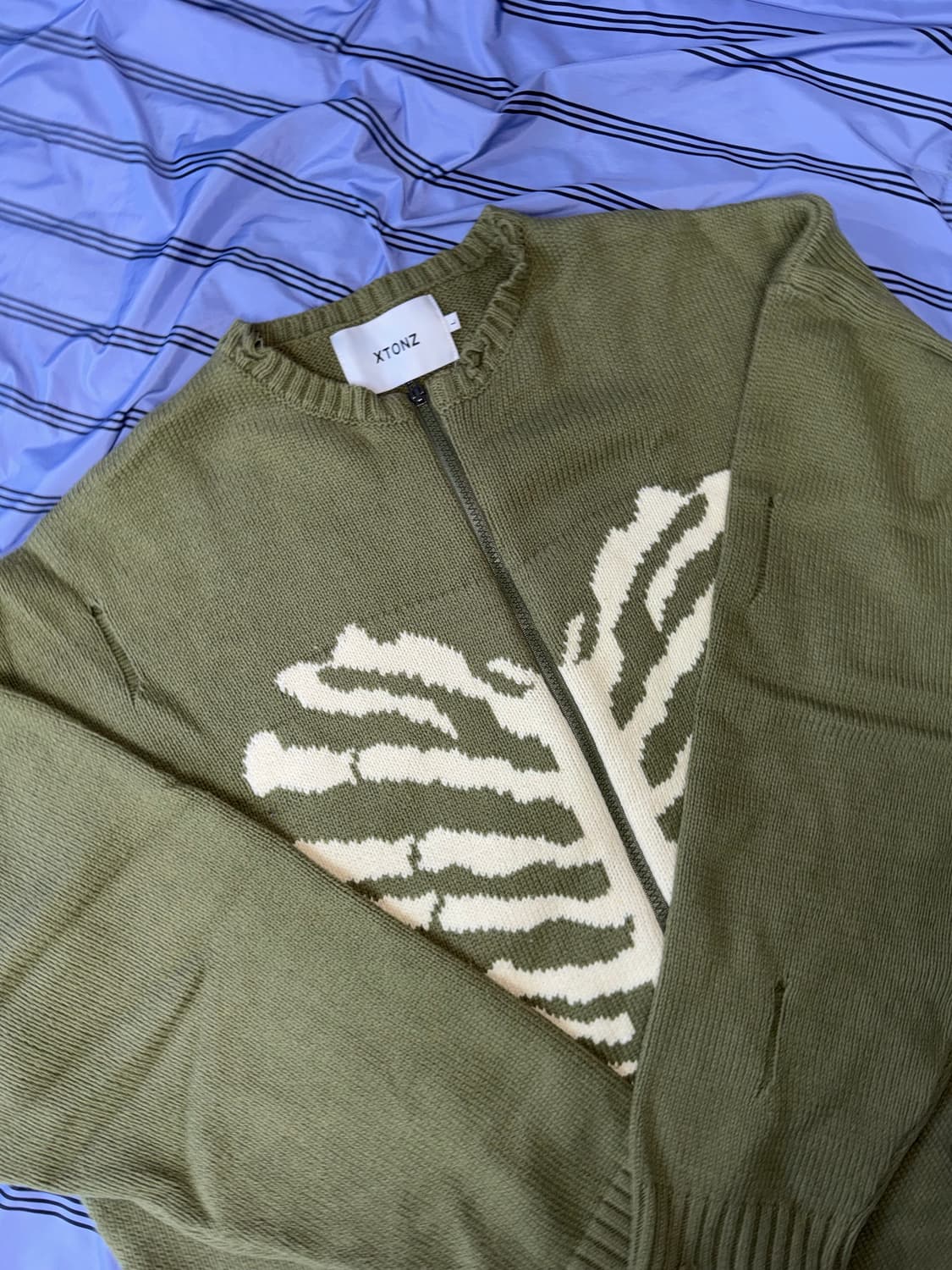 엑스톤즈 스켈레톤 XTK037 보운 니트 집업 (KHAKI) 상품이미지2