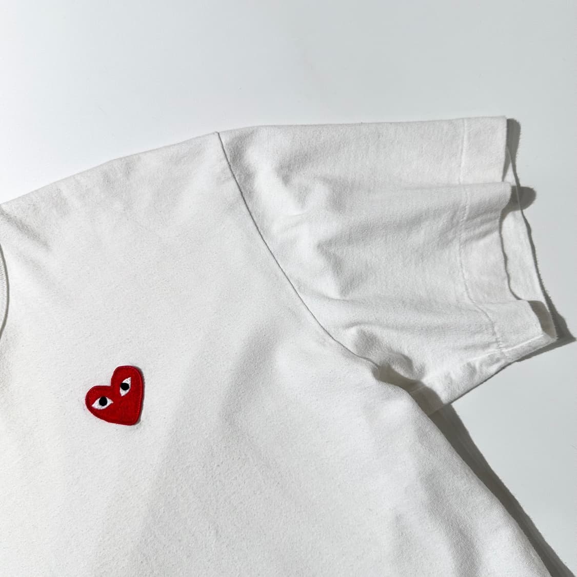 꼼데가르송 플레이 하트 와펜 반팔 티셔츠 상품이미지4