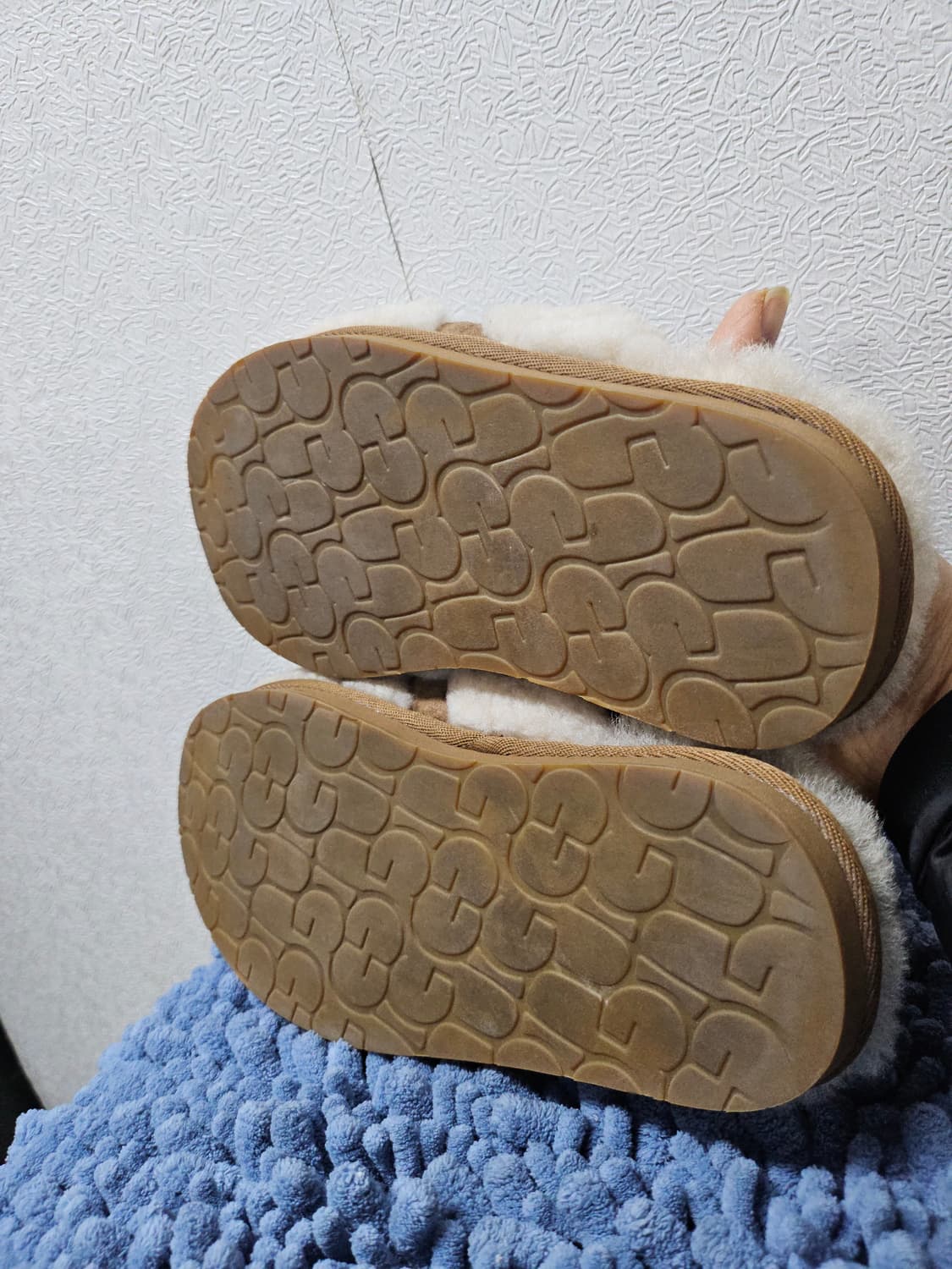 UGG 어그 여성댈라 슬리퍼 아이보리 240 상품이미지9