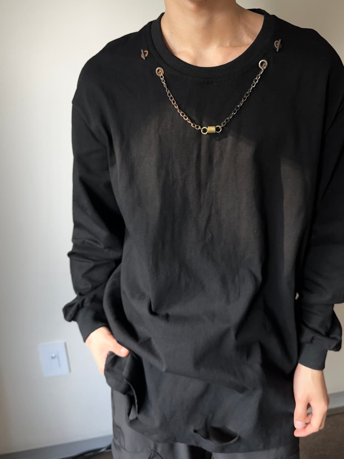 FaSHioN 체인 & 컷아웃 롱 슬리브 상품이미지4