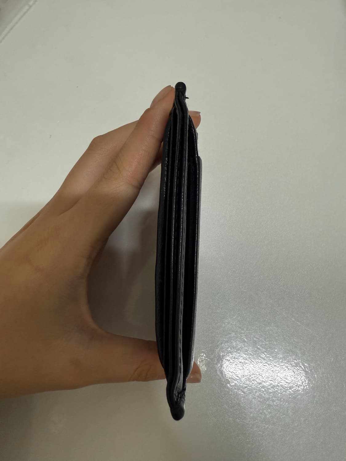 미우미우 마테라쎄 나파 가죽 카드지갑 상품이미지5