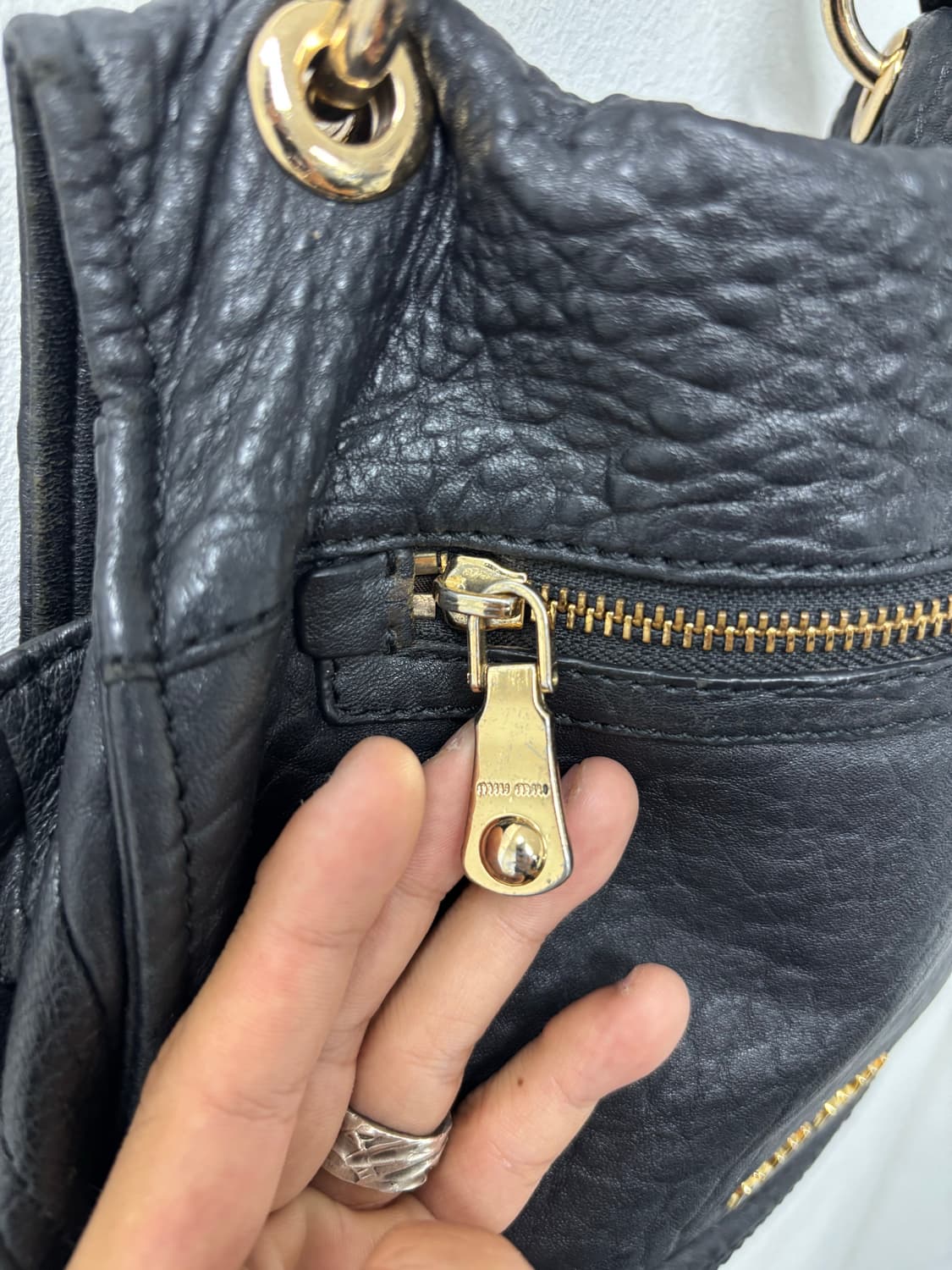 “MIUMIU” 00’s Archive Leather Bag 상품이미지6