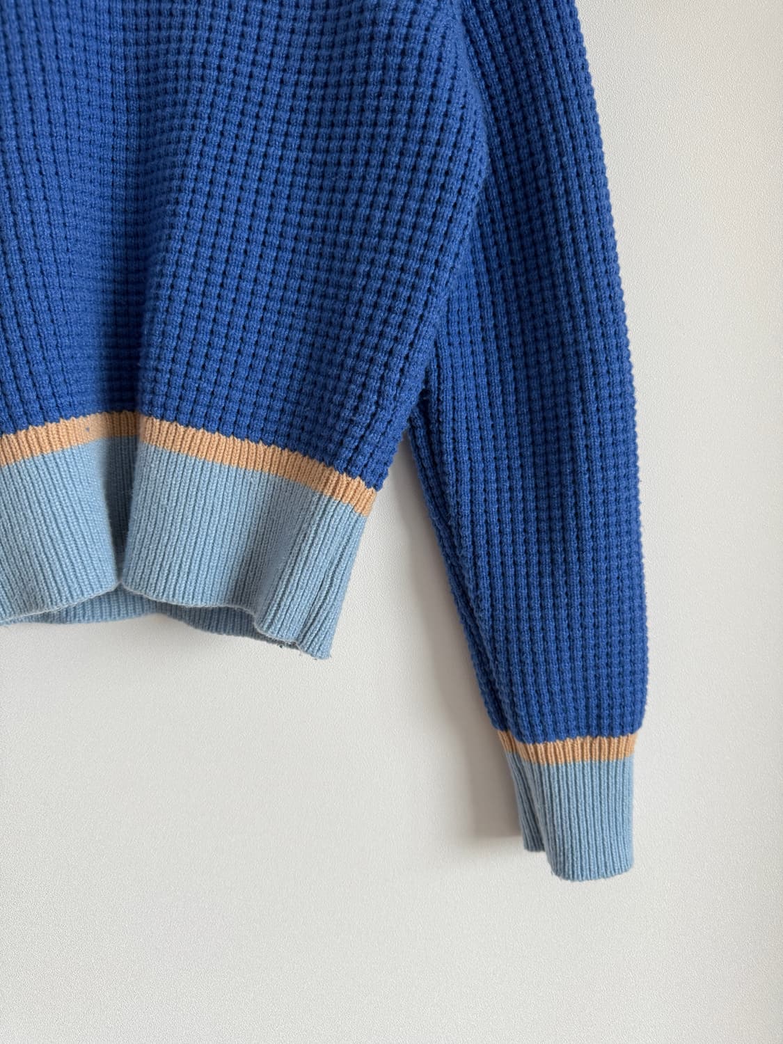 마르니 X 유니클로 브이넥 니트 상품이미지3