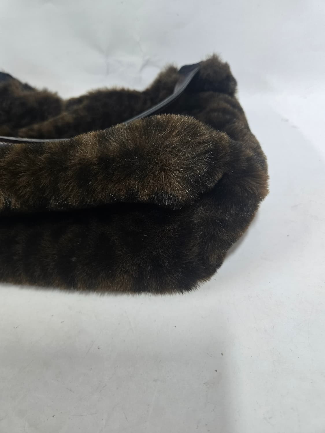 한섬sj 브라운 퍼 숄더백 호보백 상품이미지3