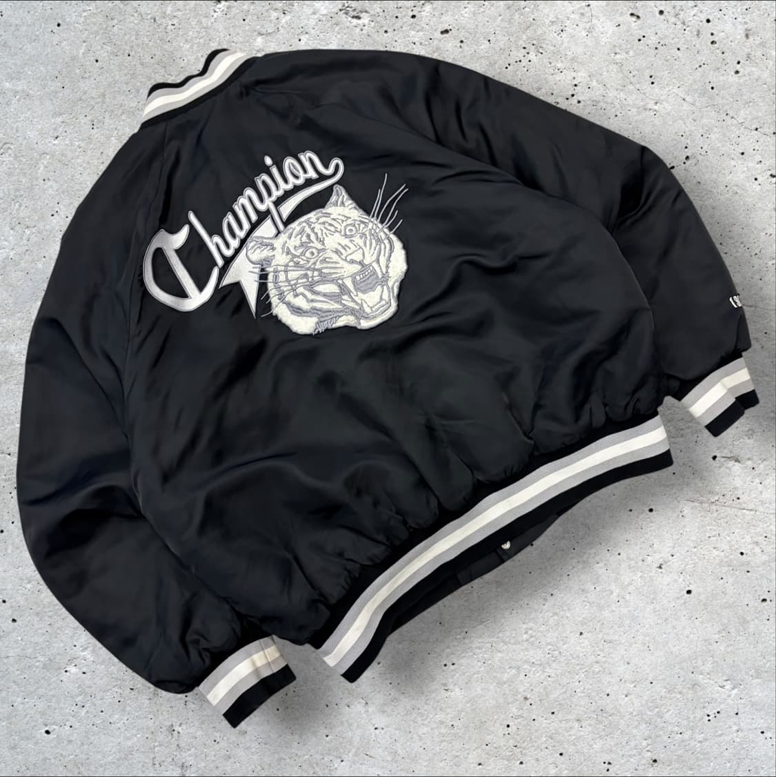 [S] 챔피온 타이거 자수 블랙 바시티 자켓 D477 상품이미지2