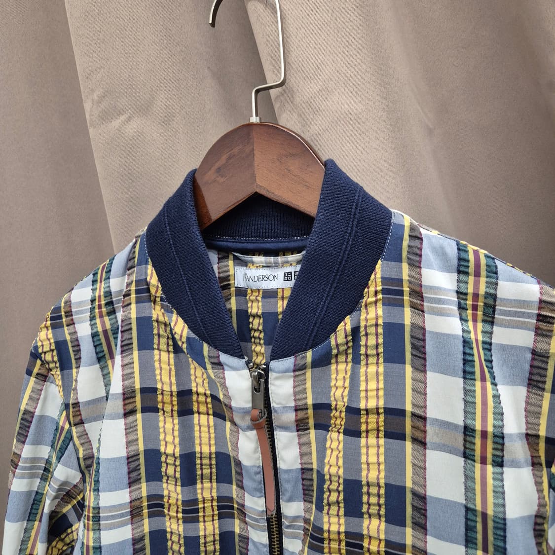 유니클로 JW앤더슨 시어서커 체크 블루종 M 상품이미지2