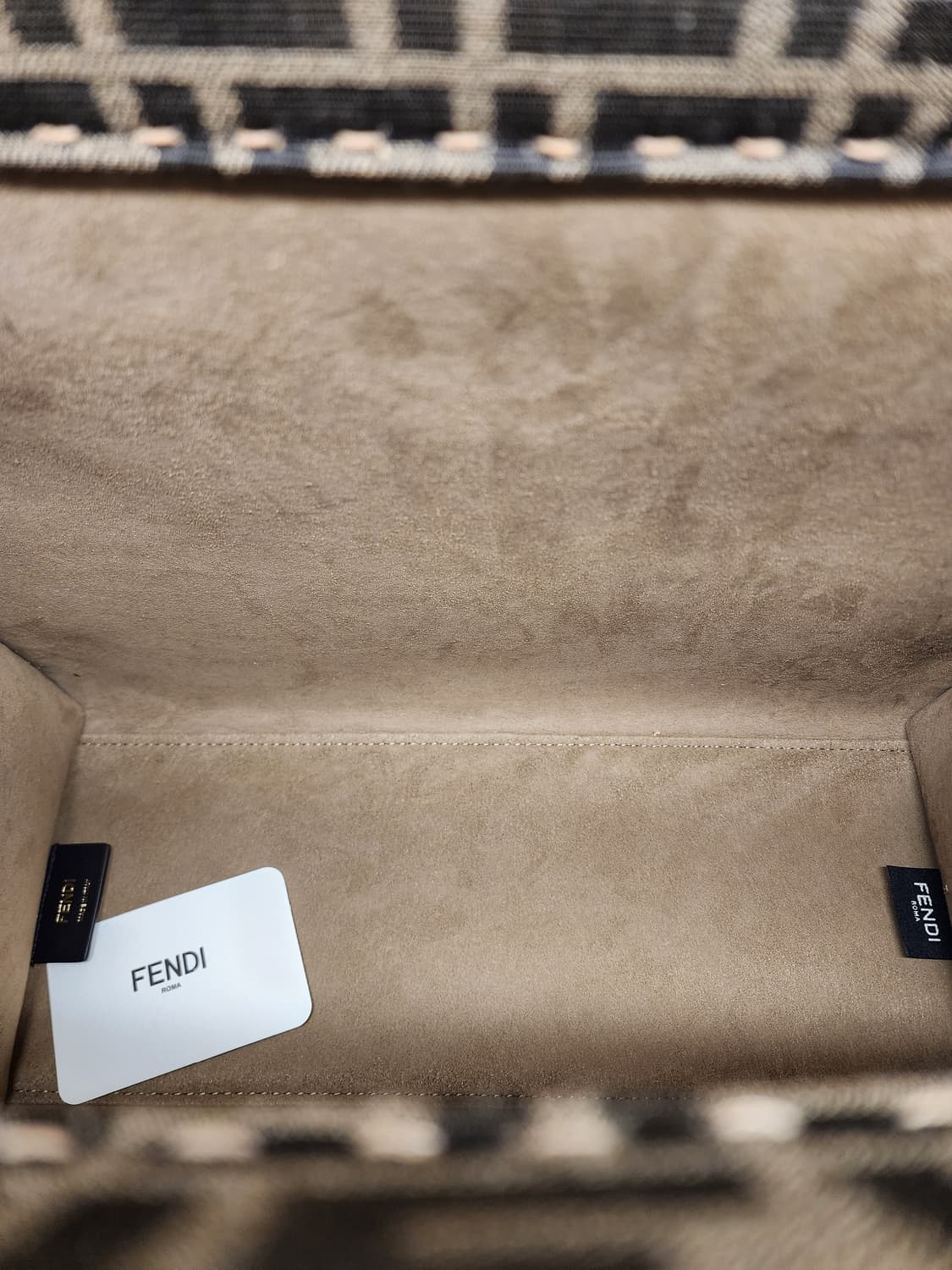 펜디 8BH386 선샤인 패브릭 토트 숄더백 미듐 브라운 상품이미지6