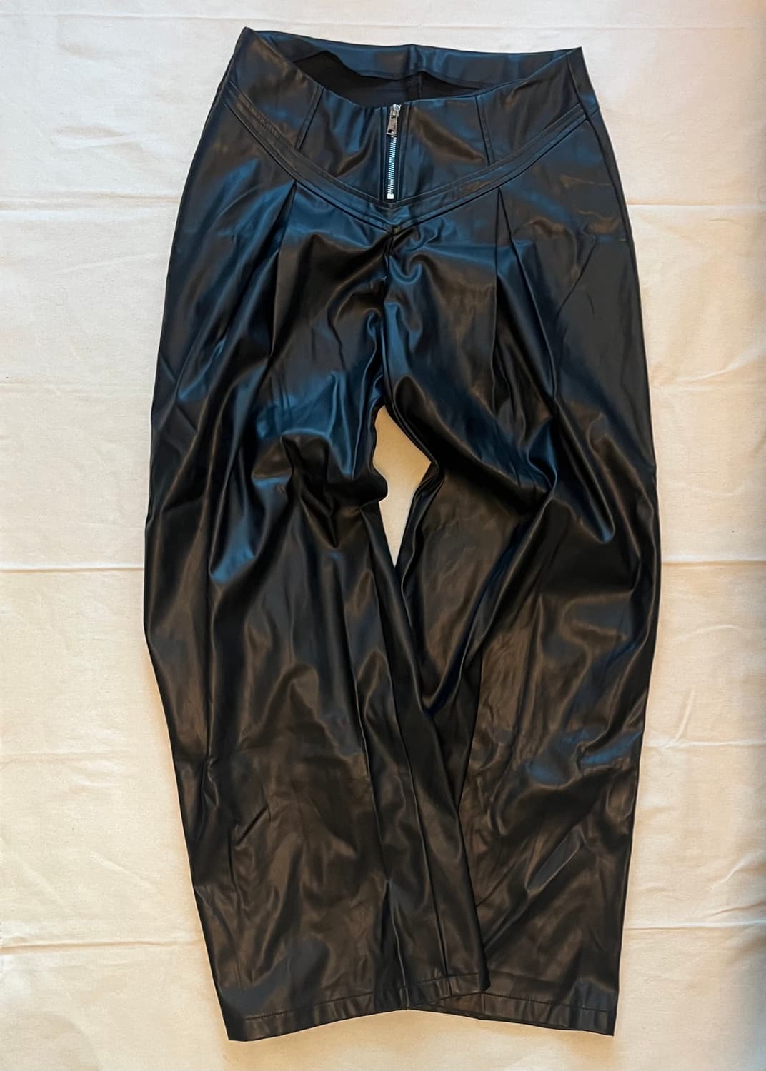 black leather wide-fit pants 상품이미지7