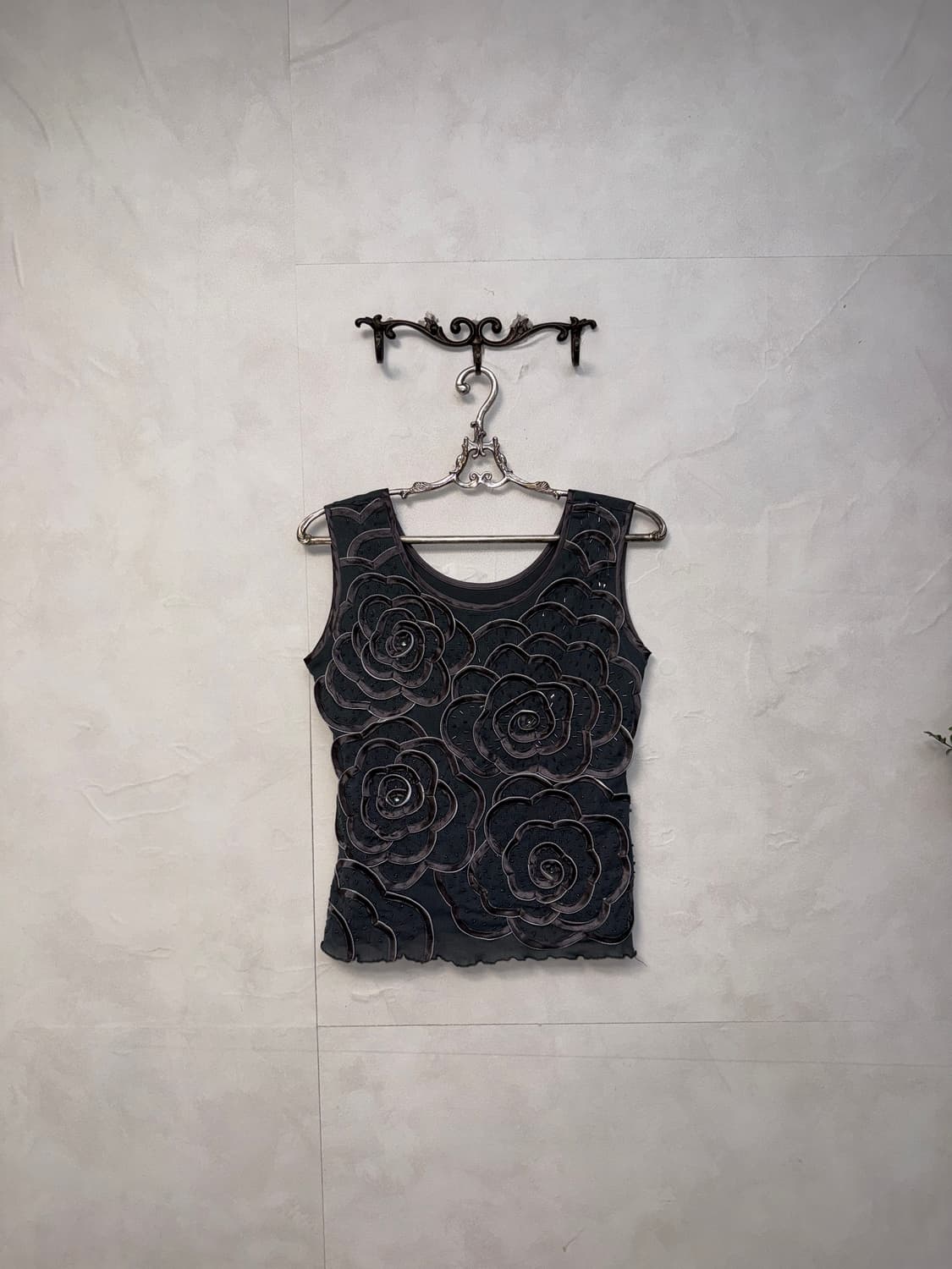 Charcoal satin rose mesh beads 슬리브리스 상품이미지2