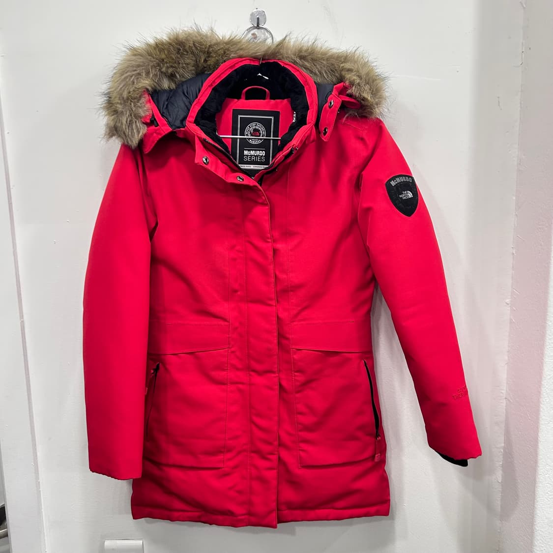 노스페이스 맥머도 시리즈 구스다운 후드 롱패딩 상품이미지2
