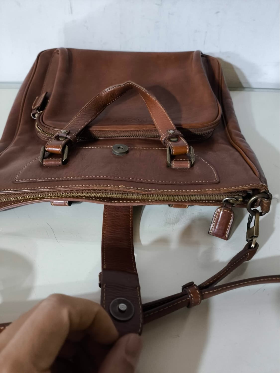 몽삭 00's 에이징 가죽 크로스백 서류가방 상품이미지6