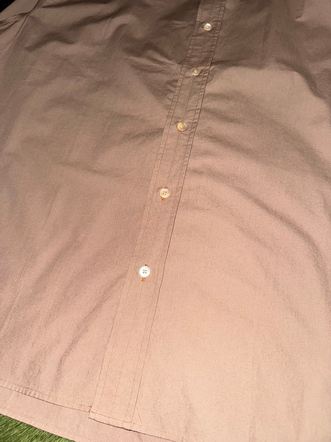 [L] SHIRTER 셔터 스티치 디테일 루즈 핏 셔츠 베이지 상품이미지5